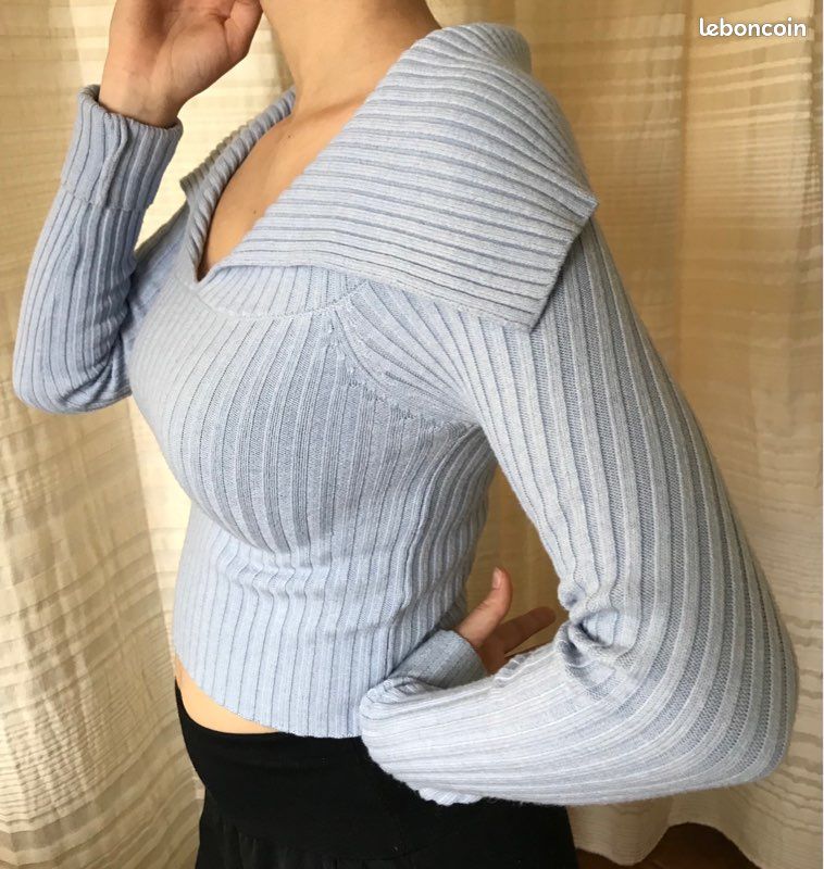 Petit pull bleu grand col découpé BERSHKA XS (image 5)
