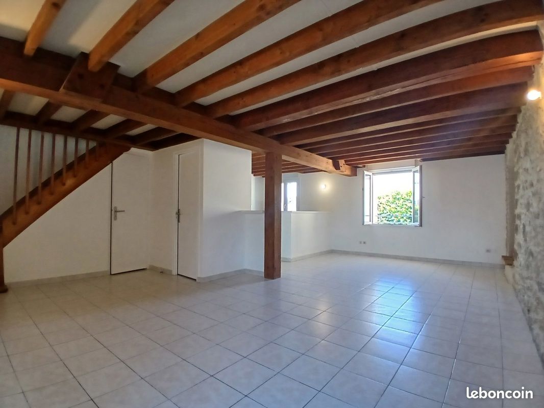 Appartement 4 pièces 74 m² · à Moret-Loing-Et-Orvanne · 74 m² · 980 €