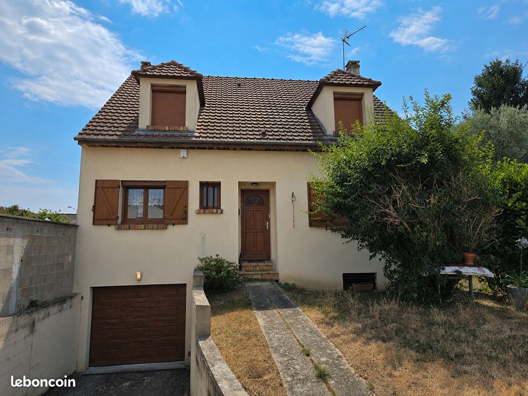 Maison 6 pièces 120 m² · à Sainte-Geneviève-des-Bois · 120 m² · 441 000 €
