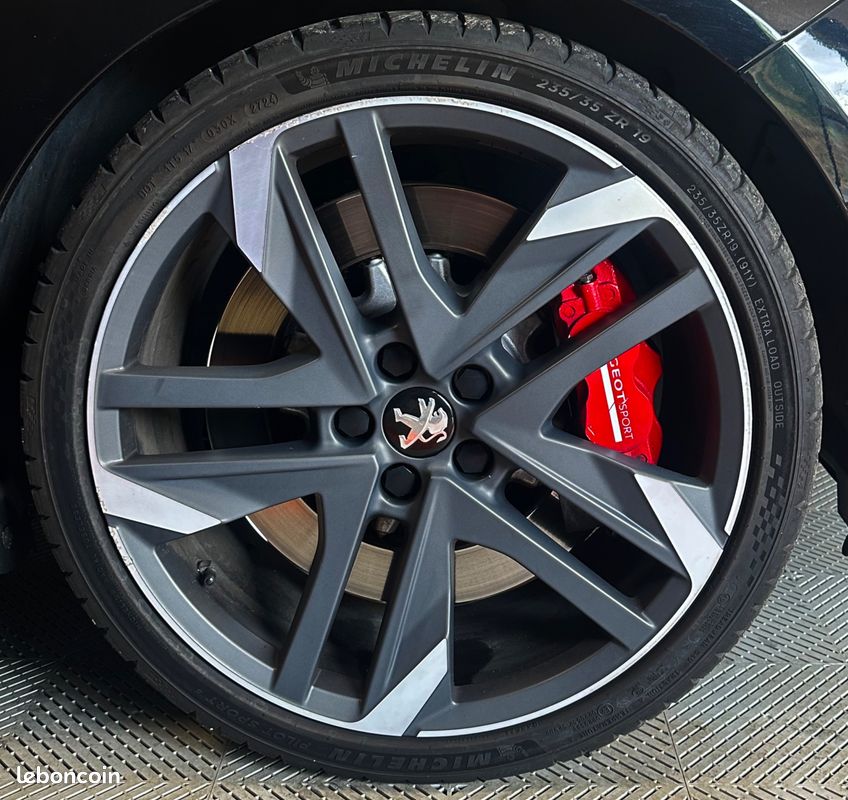 PEUGEOT 308 GTI 1.6 THP 270 by Peugeot Sport (image 10)