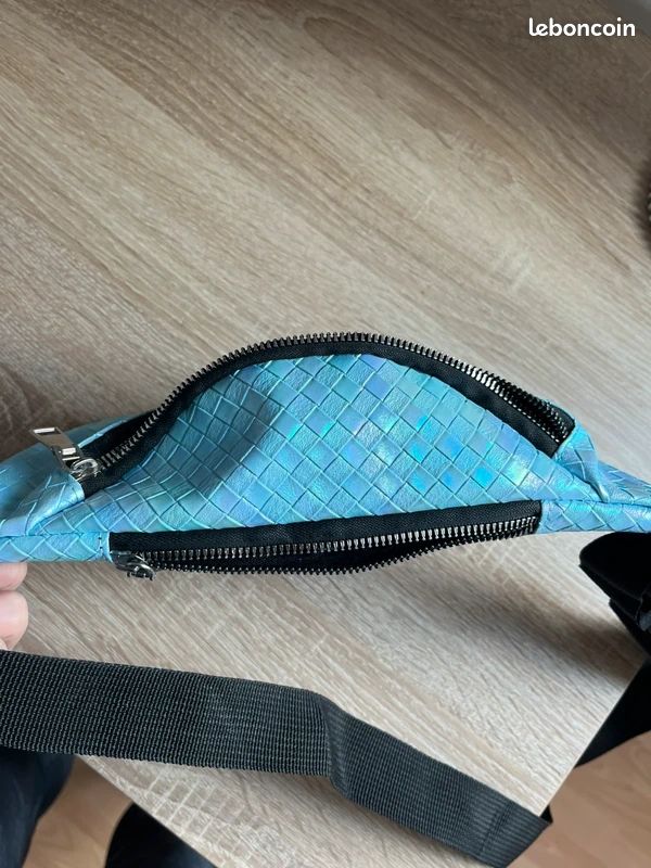 Sac banane irisé bleu Accessoires Bagagerie