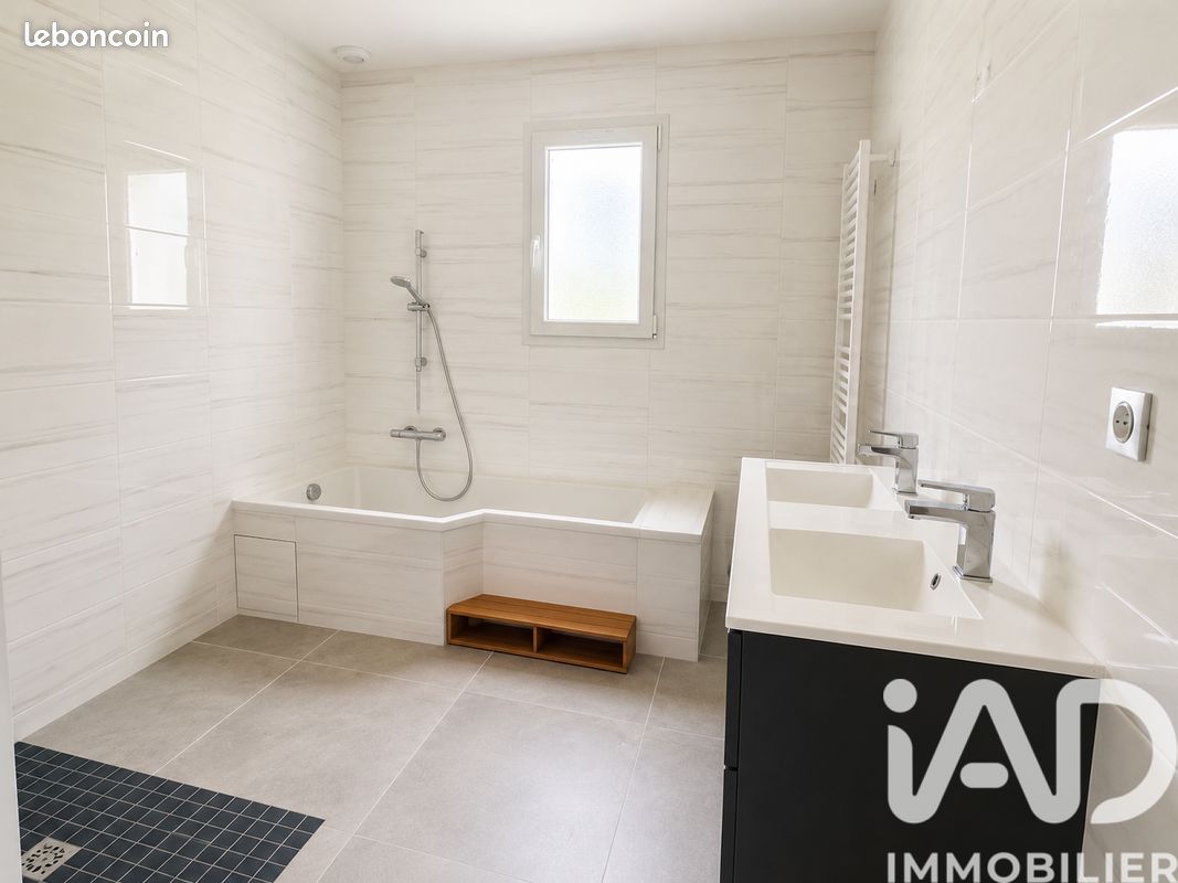 Propriété 5 pièces 126 m² (image 3)