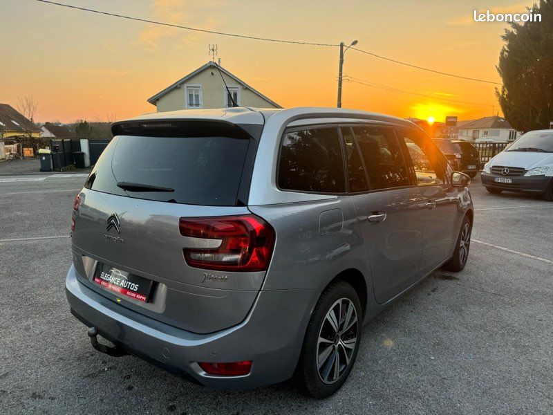 C4 grand Picasso 1,6l hdi 120cv eat6 7places boite automatique (image 4)