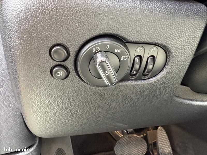 Mini Mini Cooper 136ch Edition Camden BVA7 (image 14)