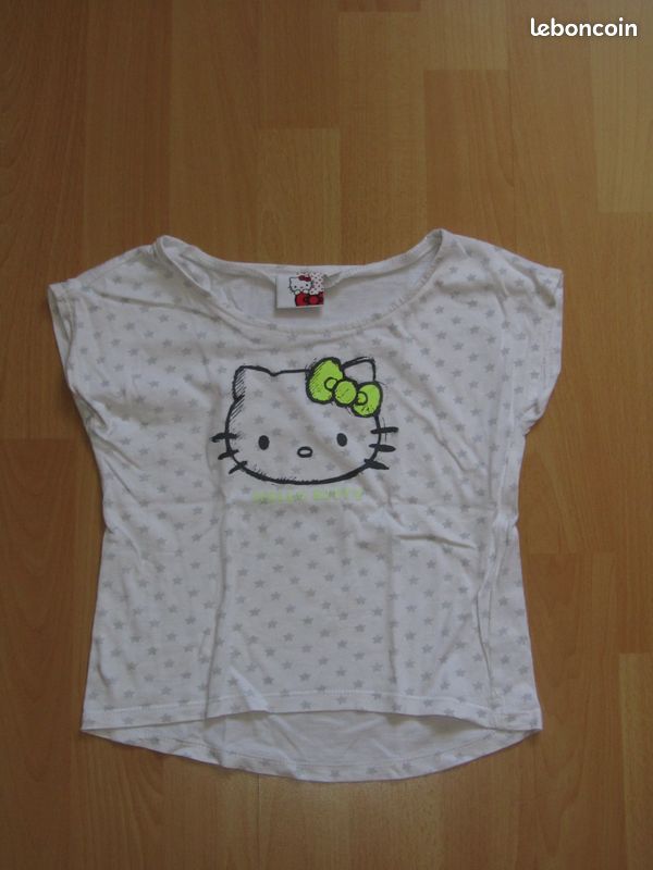 Tee-shirt Hello Kitty 5 ans (image 1)