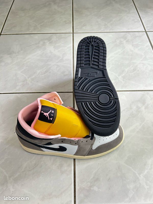 Air Jordan 1 Mid SE White cave stone (image 4)