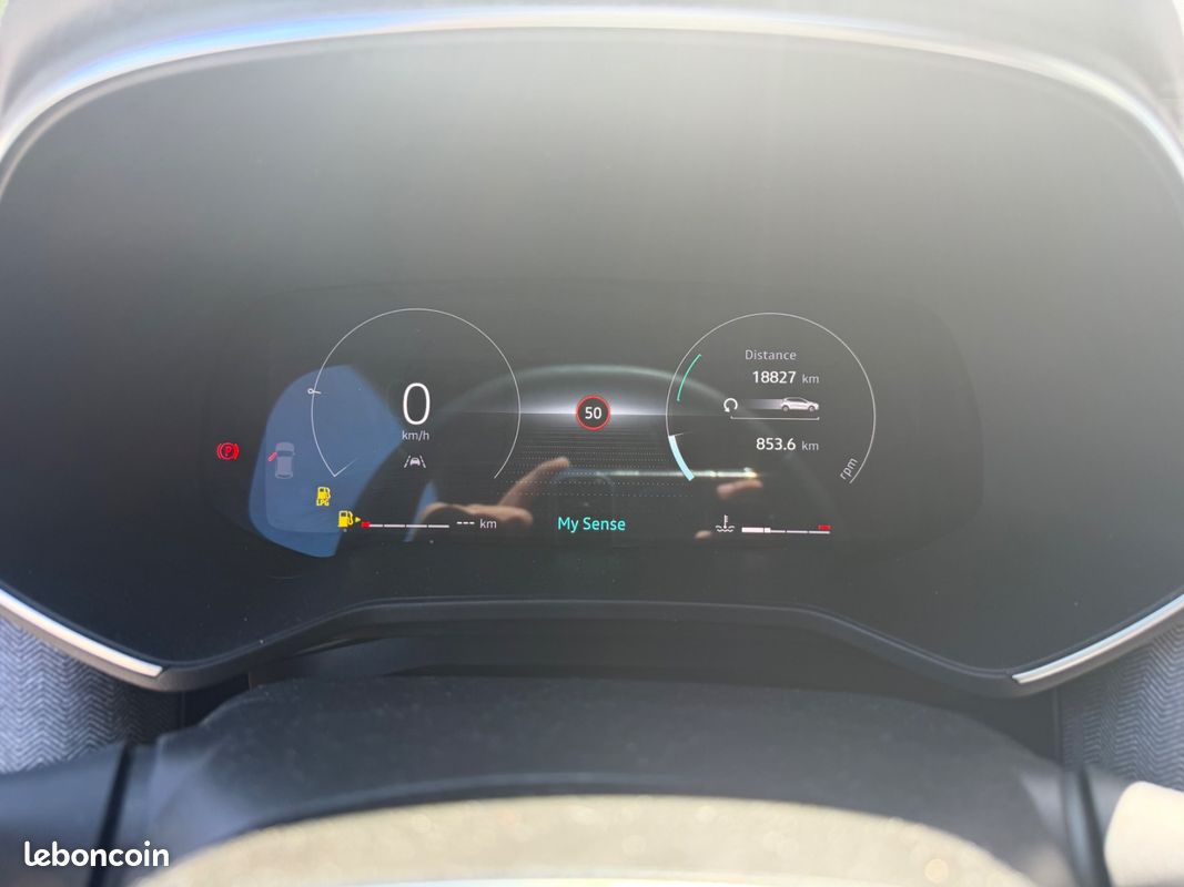 RENAULT CLIO V NOUVELLE TCe 100 LPG (GAZ) + Essence Techno + Full Options Caméra 360 LED / PRIX HT VENTE EXPORT ALGÉRIE MA (image 13)