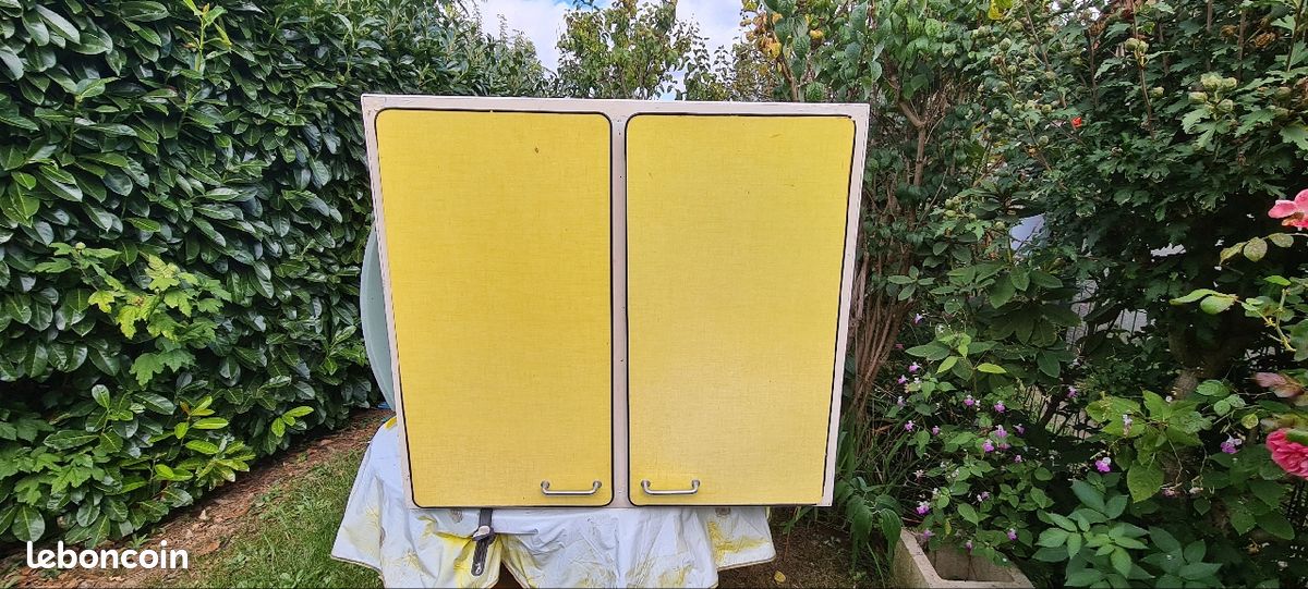 Meuble haut vintage jaune (image 1)