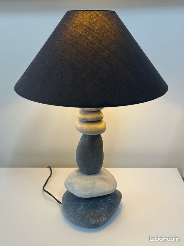 Lampe décorative de salon avec abat-jour gris (image 7)