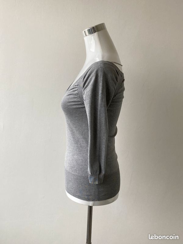 H&M pull à manches 3/4 col V, couleur gris clair taille XS (image 6)