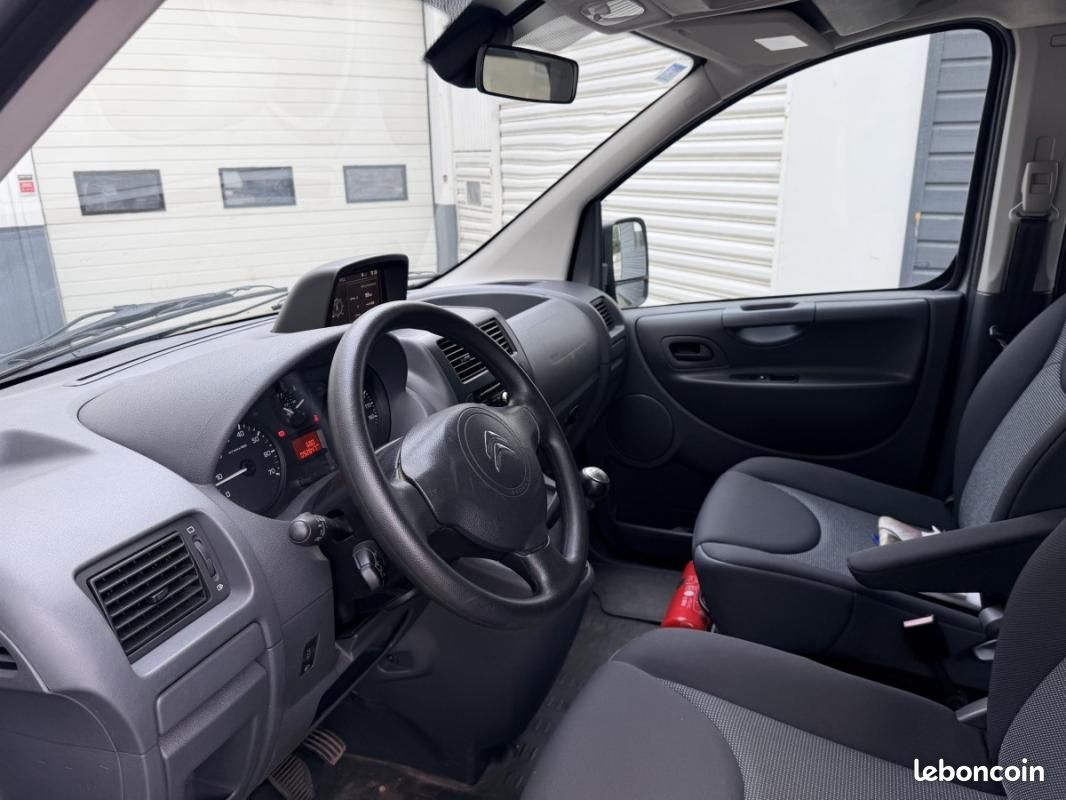Citroën Jumpy II 2.0 hdi 125 L2H1 " PREMIERE MAIN (image 10)