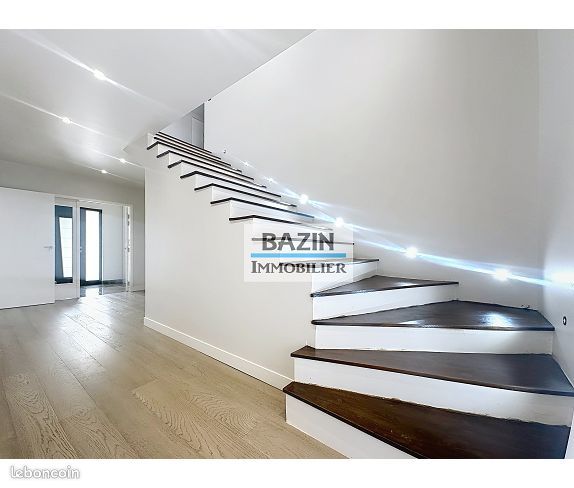 Maison 8 pièces 280 m² · à Leuville-sur-Orge · 280 m² · 850 000 €