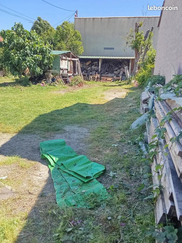 Terrain 2 pièces 230 m² · à Port-Saint-Louis-du-Rhône · 230 m² · 159 000 €