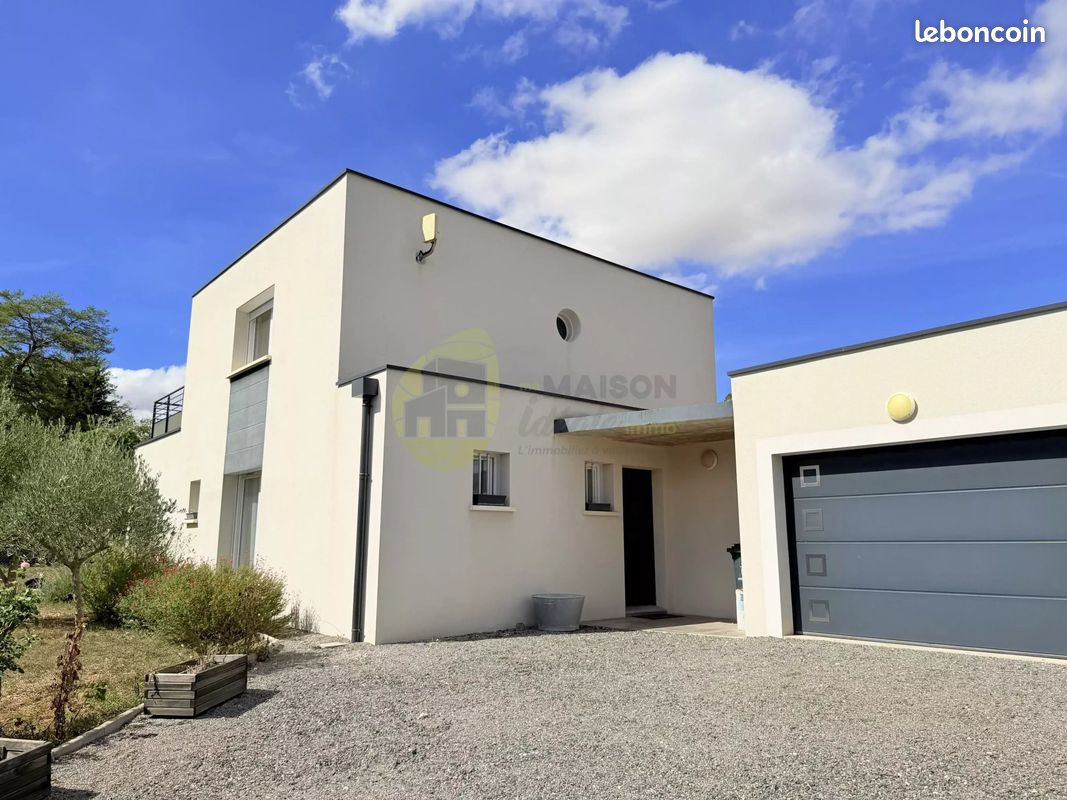 Maison 5 pièces 130 m² · à Châteauroux · 130 m² · 345 000 €