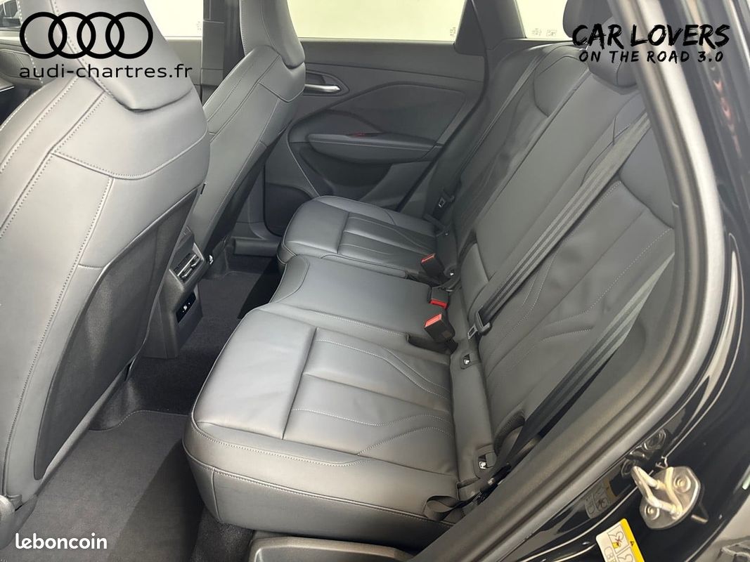 AUDI Q3 e-hybrid 272 ch S tronic 6 S line (image 22)