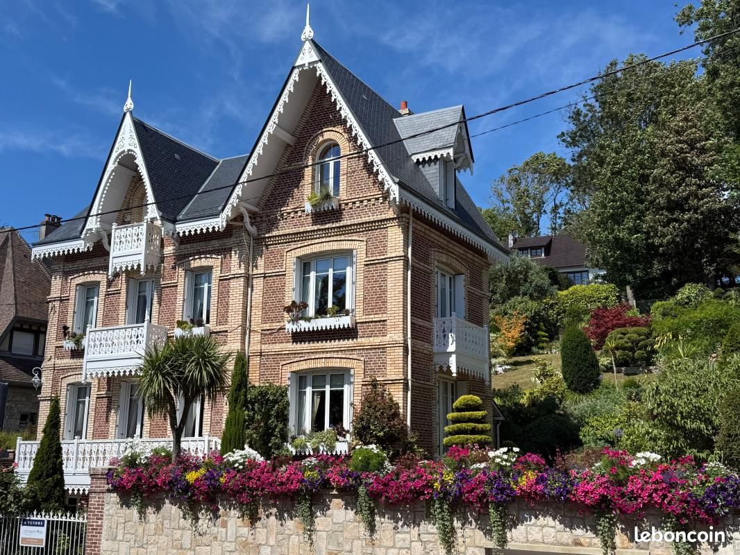 Maison 7 pièces 209 m² · à Saint-Valery-en-Caux · 209 m² · 449 000 €