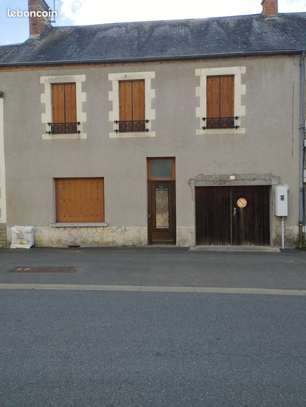 Maison 5 pièces 148 m² · à Préveranges · 148 m² · 39 000 €