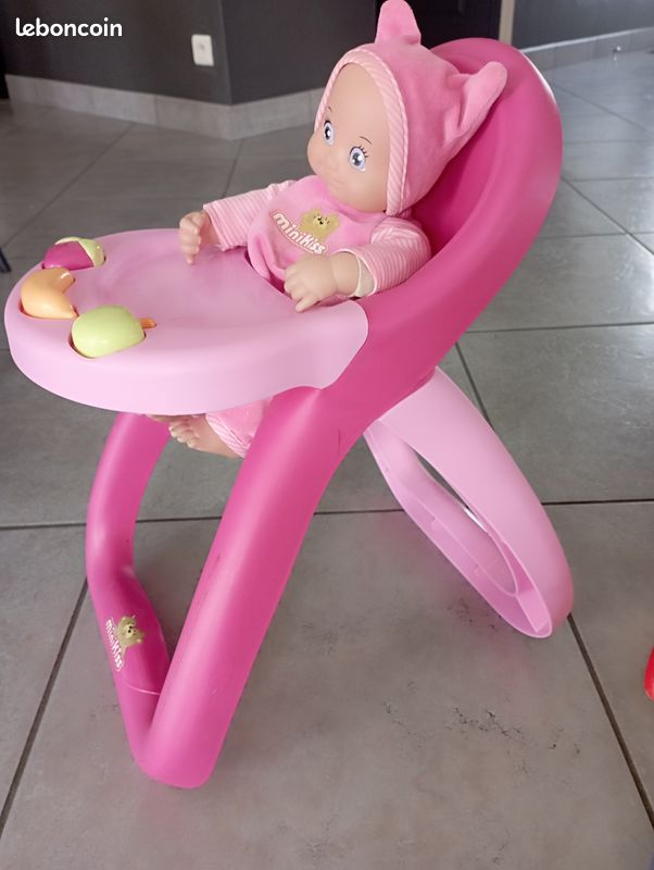 Chaise haute avec poupee smoby (image 2)