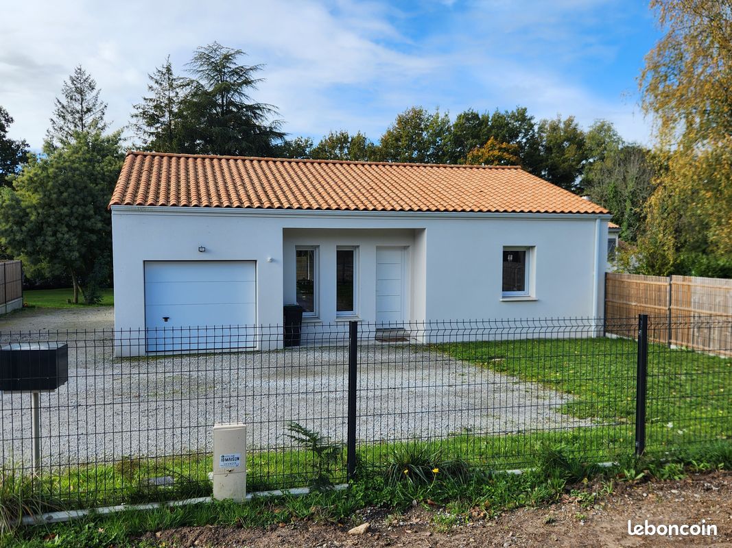 Maison 3 pièces 74 m² · à Aizenay · 74 m² · 850 €