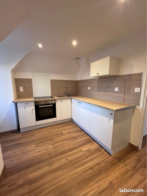 Appartement 4 pièces 40 m² · à Pont-l'Évêque · 40 m² · 700 €/mois