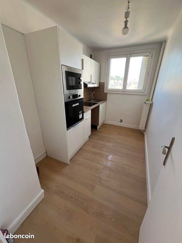 Appartement 3 pièces 65 m² · à Villeurbanne · 65 m² · 880 €