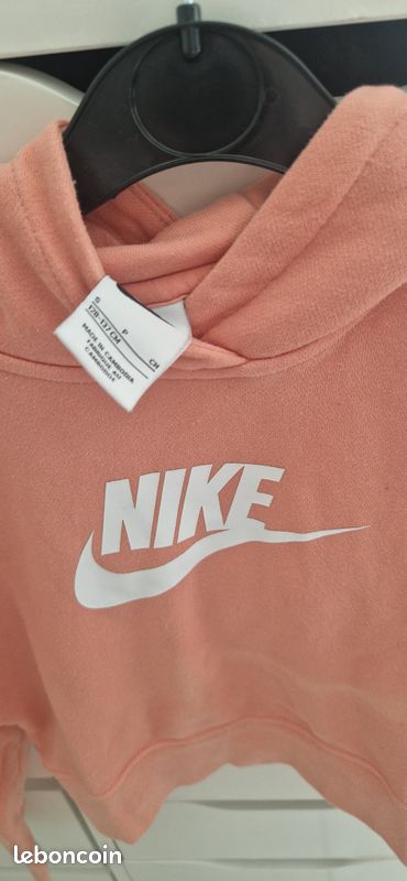 Pull Sweat à capuche nike corail taille 8-10 ans (image 2)