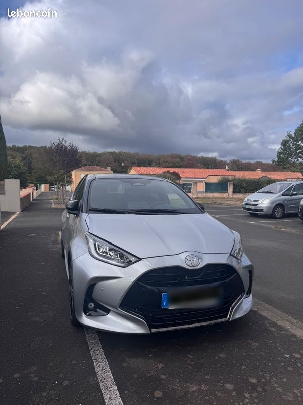 Toyota yaris hybride (image 1)