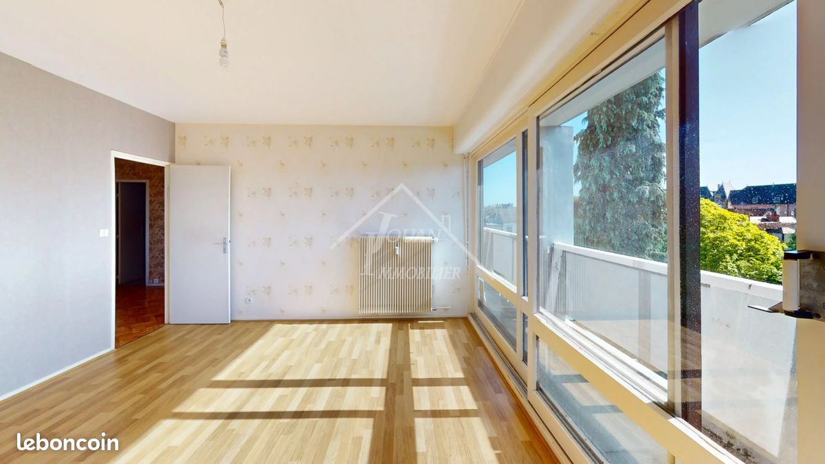 Appartement 3 pièces 64 m² · à Moulins · 64 m² · 70 000 €