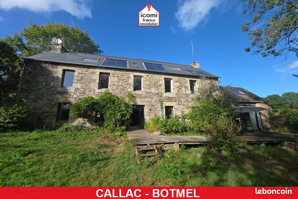 Maison 10 pièces 300 m² · à Callac · 300 m² · 233 000 €