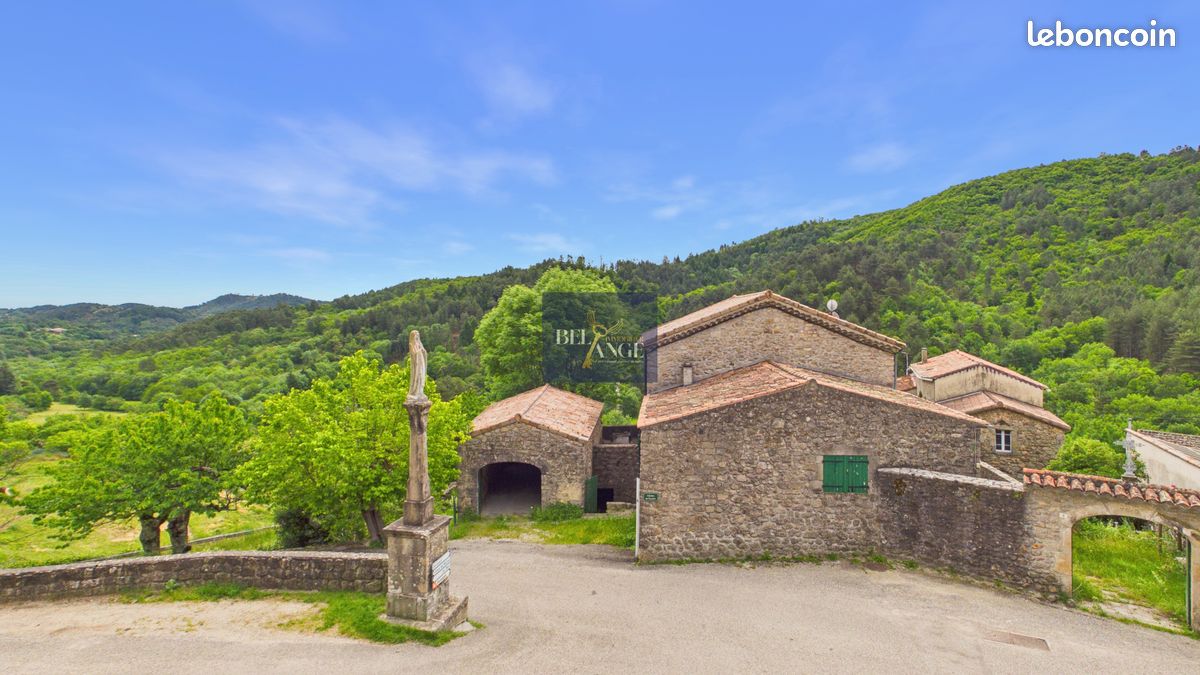 Maison 10 pièces 244 m² · à Rocles · 244 m² · 359 000 €