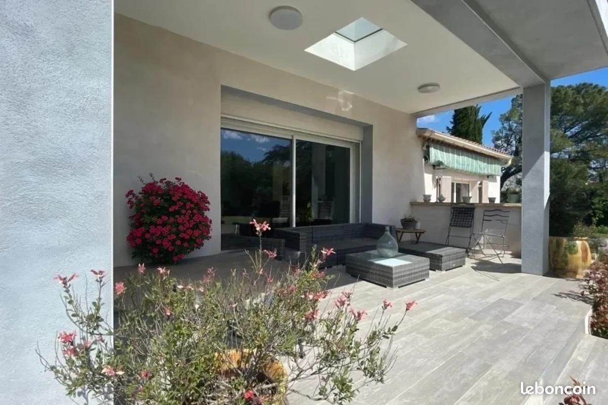 Maison 4 pièces 180 m² · à Tavel · 180 m² · 445 000 €