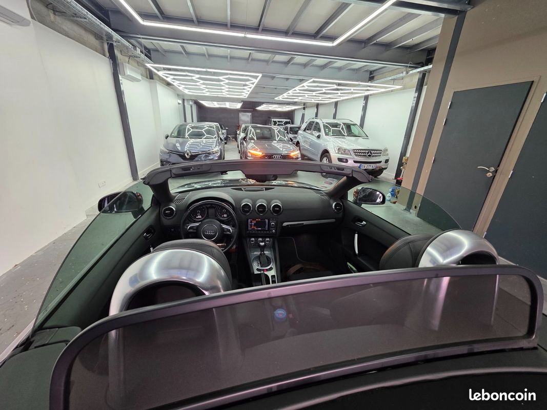 Audi TT cabriolet 2.0 TFSI / sieges chauffants / Bluetooth / feux auto / climatisation auto (image 16)
