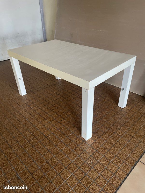 Table (image 1)