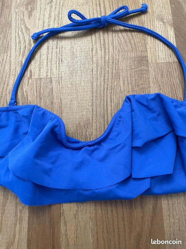 Haut de maillot de bain bleu style froufrou Vêtements