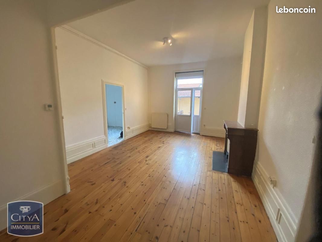 Appartement 3 pièces 85 m² · à Roanne · 85 m² · 650 €/mois