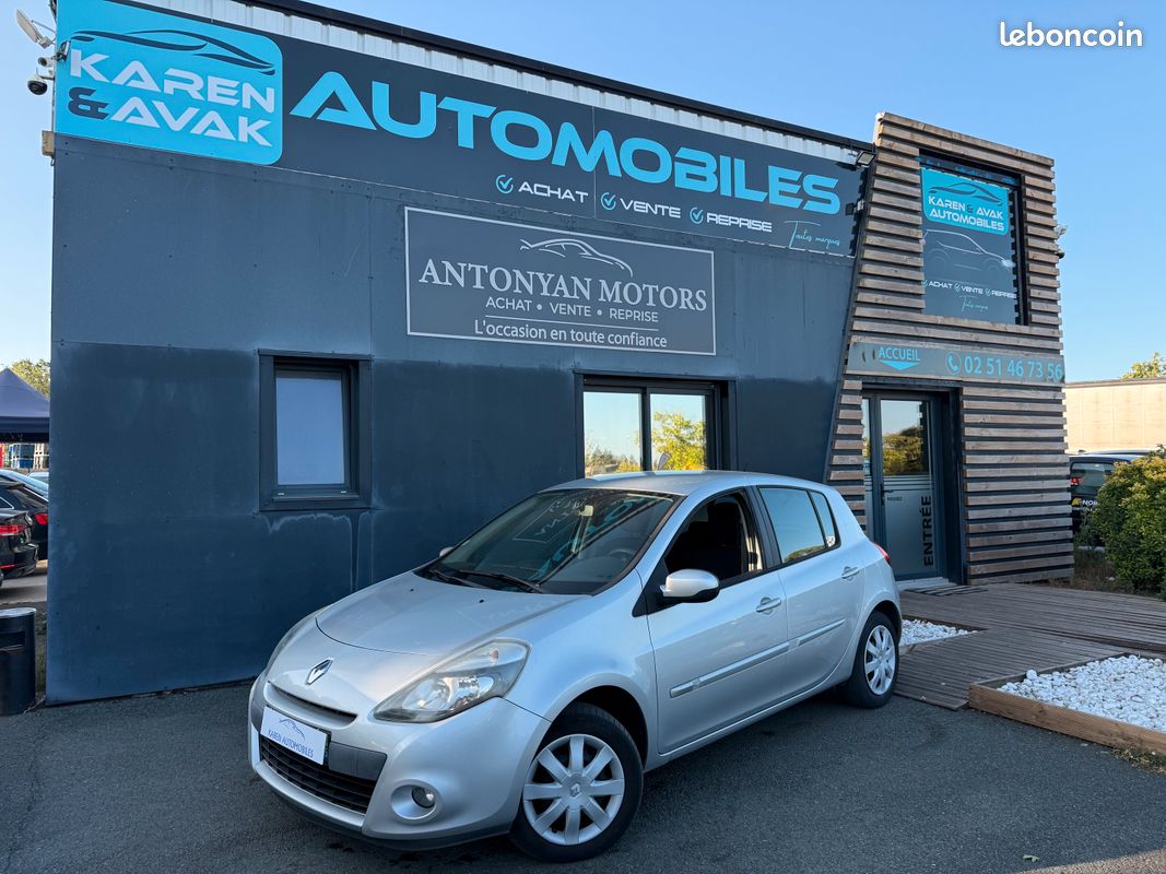 RENAULT Clio 1.5 dCi 75ch Expression eco² (image 1)