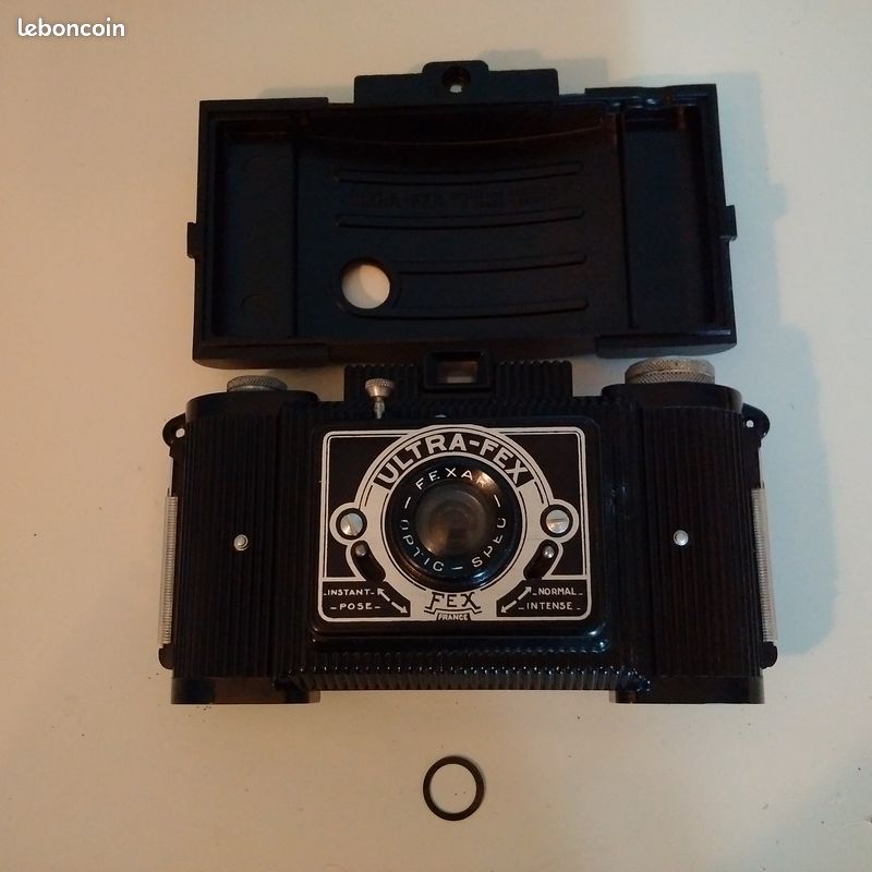 Ancien Appareil Photo Avec Objectif Ultra Ia Générative | Photo Premium