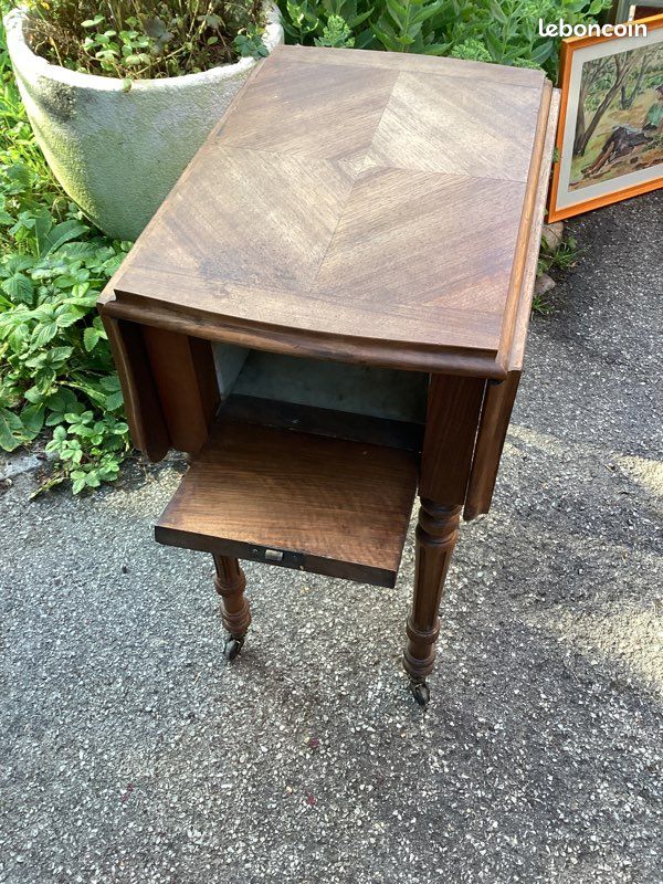 Ancienne petite table à abattant (image 2)