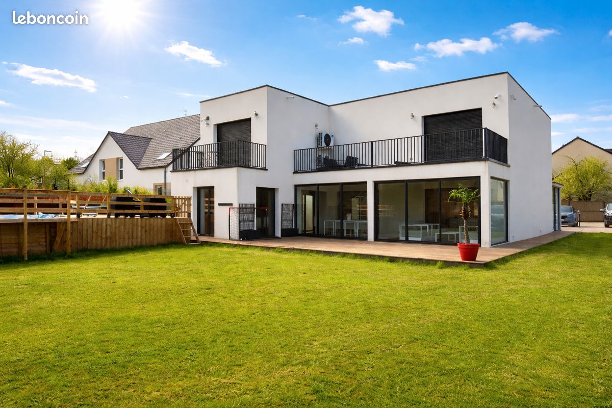 Maison 12 pièces 392 m² · à Élancourt · 392 m² · 1 160 000 €