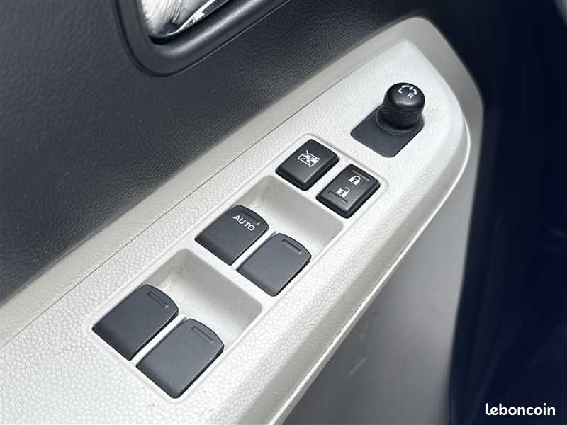 Suzuki Ignis 1.2 PACK ALLGRIP HYBRID (image 9)