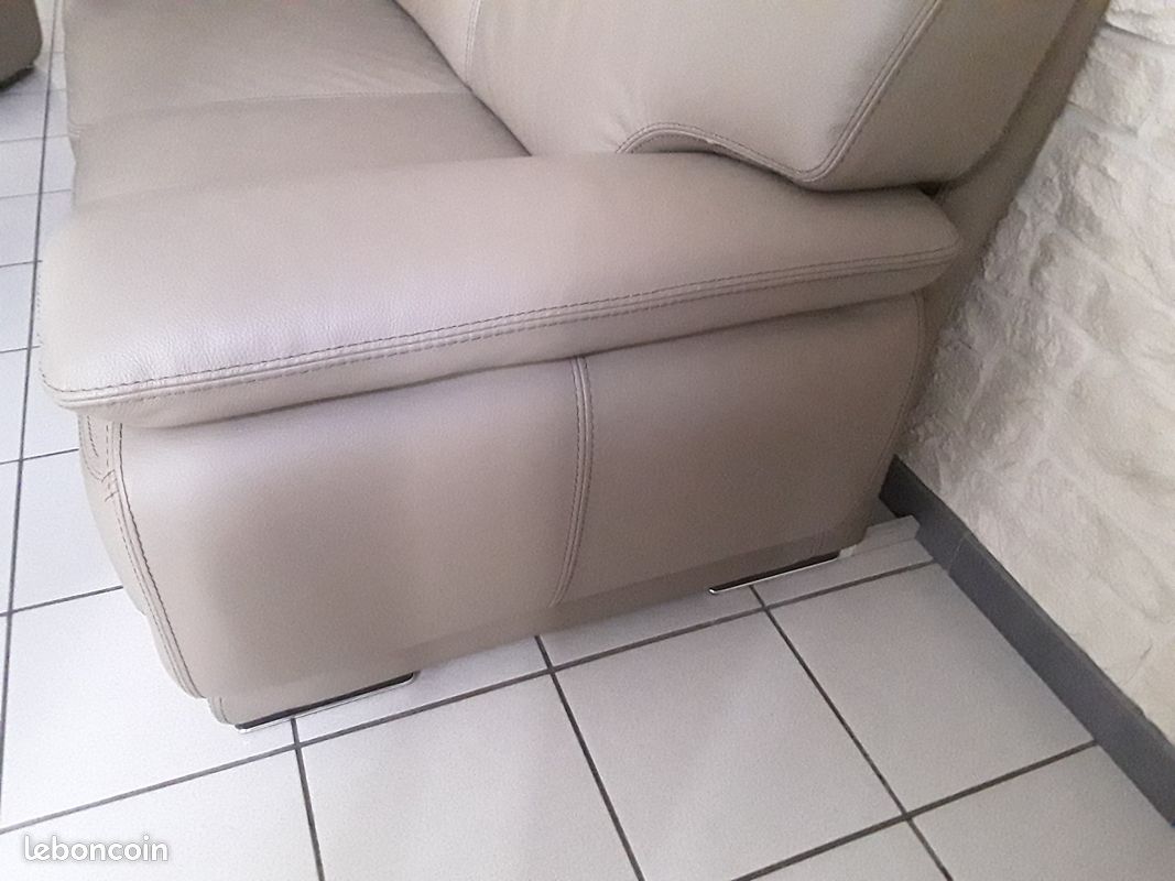 Canapé et fauteuil cabriolet cuir (3780 euros chez Cuir Center, impeccable ) (image 6)