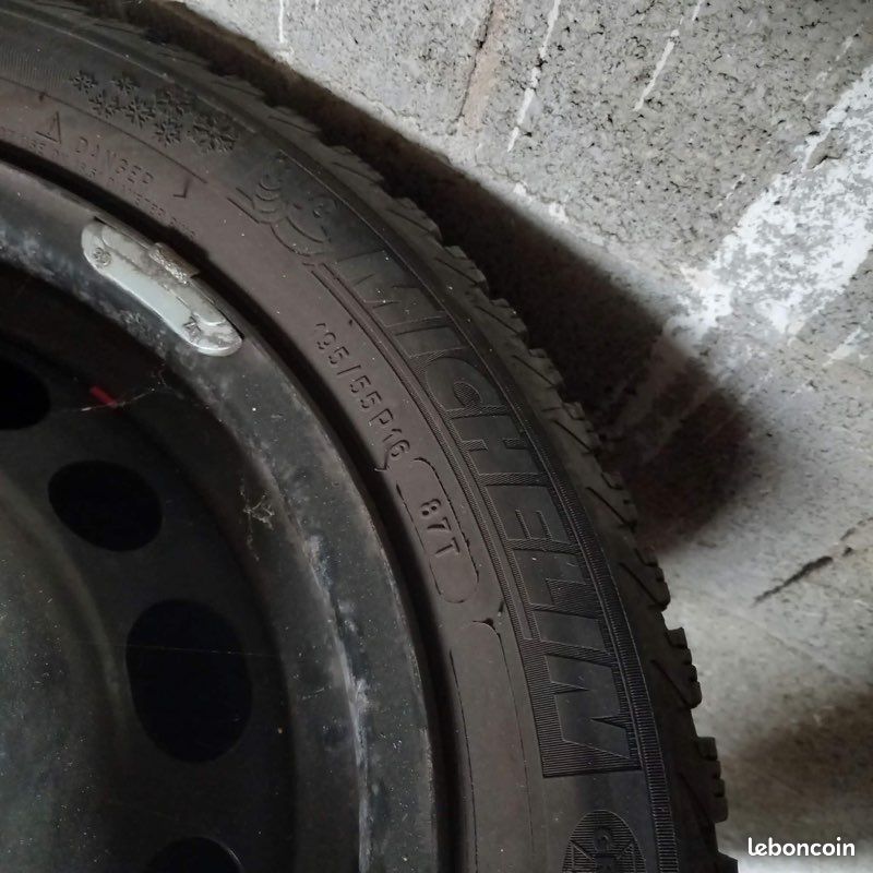 4 pneus neige Michelin 4 trous , 195/55/16 (image 2)