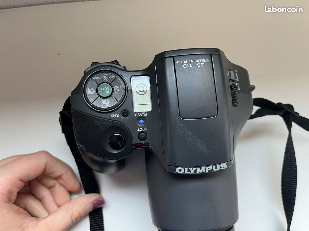 Olympus AZ-1 Zoom – Appareil photo argentique compact 35mm avec zoom