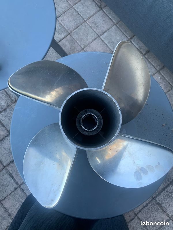 Solas Hélice HR titan 4 Mercury, Honda – Acier inoxydable | Aqua Services
