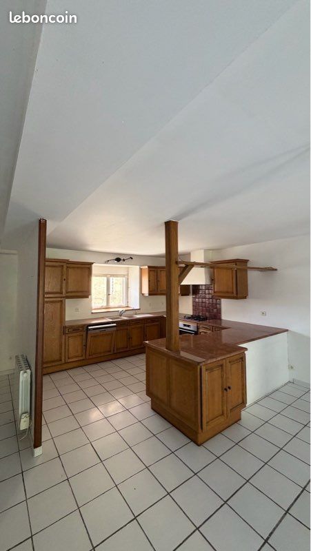 Maison 5 pièces 157 m² · à Venarey-les-Laumes · 157 m² · 1 100 €/mois