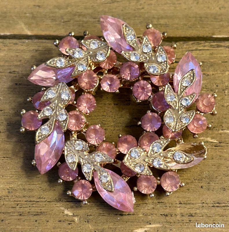 Vintage et Distinction: Broche vintage au motif de rose : 20