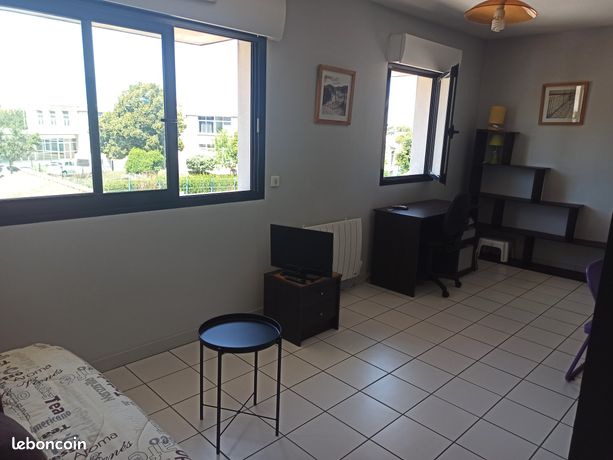 Studio meublé à La Rochelle 27 m2 avec parking
