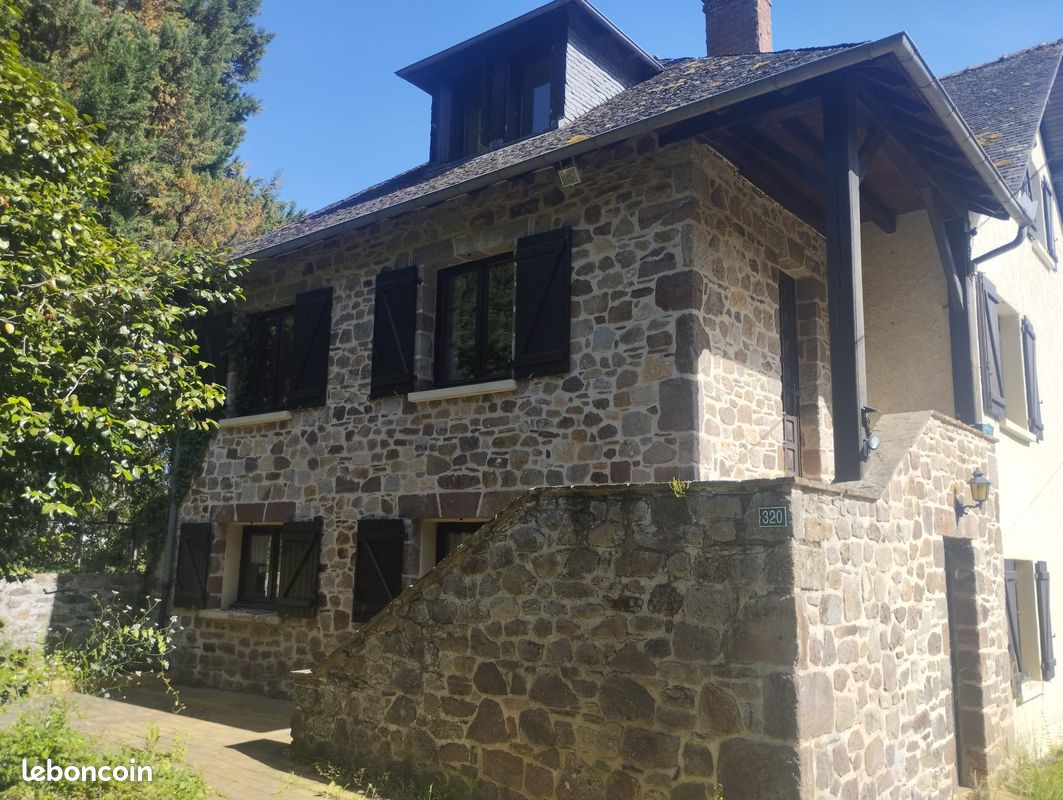 Maison 9 pièces 179 m² · à Voutezac · 179 m² · 298 000 €