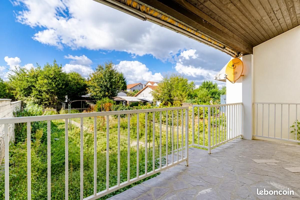 Maison 3 pièces 60 m² à Stains