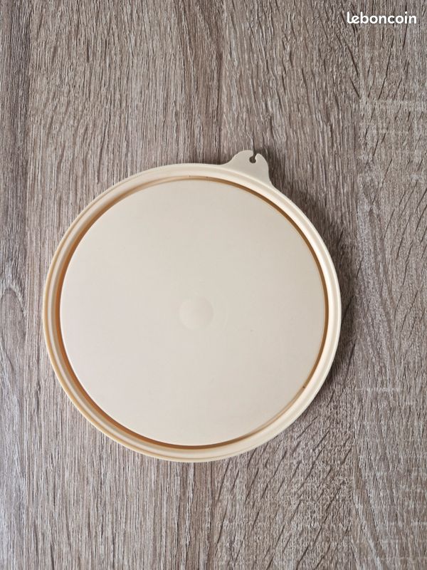 Couvercle Tupperwares vert diamètre 14 cm très bon état (image 3)